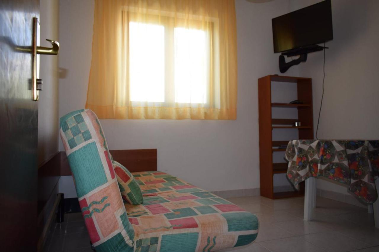 Apartmani Veronika Нин Экстерьер фото